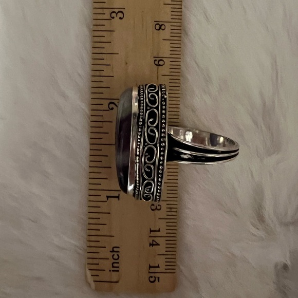 Chevron Amethyst 925 Gemstone Ring size 7.25 - Picture 5 of 6